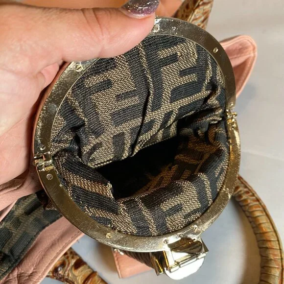 Fendi Y2K Spy Bag Pink Dusty Pink Pebbled leather - Picture 11 of 15